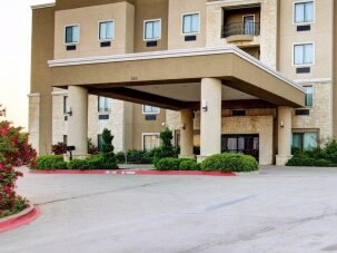 203 Outlet Dr, Hillsboro, TX for sale Primary Photo- Image 1 of 1