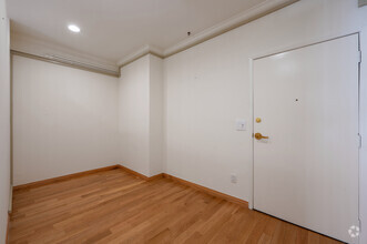 9615 Brighton Way, Beverly Hills, CA for lease Interior Photo- Image 2 of 2