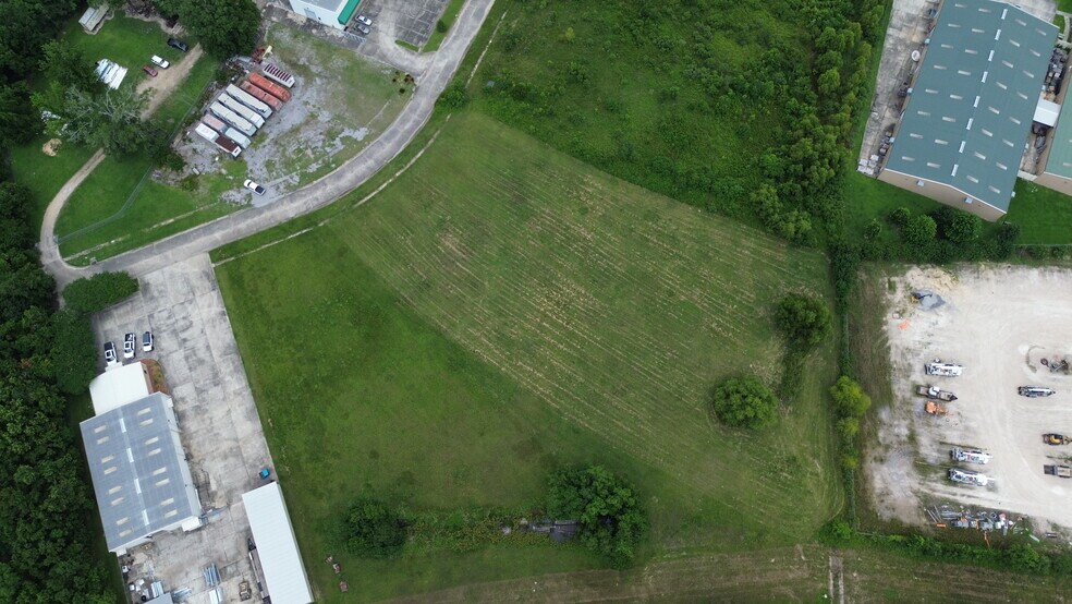 13130 Chene Ave, Baton Rouge, LA for sale - Building Photo - Image 2 of 5