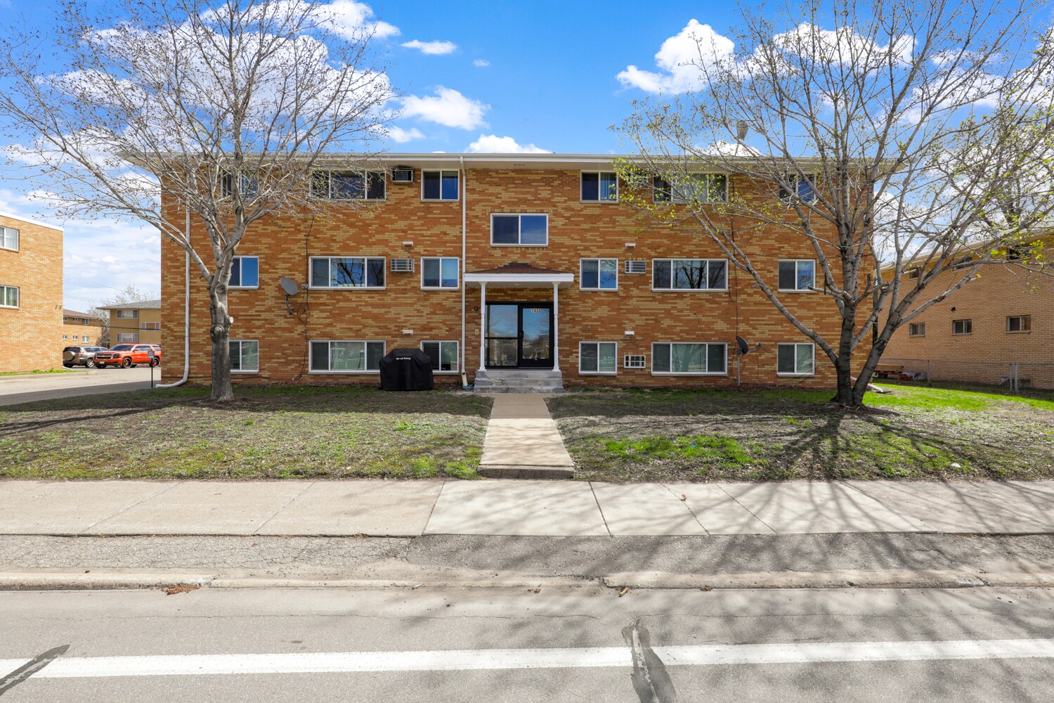 7427 Penn Ave S, Richfield, MN for sale Building Photo- Image 1 of 1