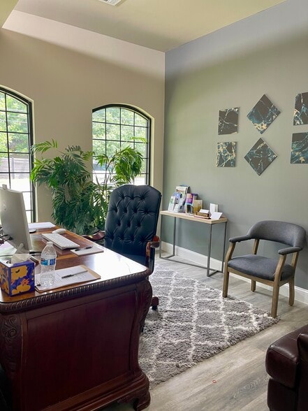 1740 W Virginia St, McKinney, TX for lease - Building Photo - Image 2 of 4