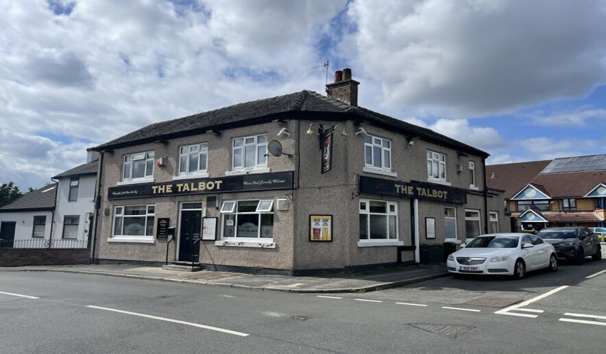 3 Moorland Vw, Stoke On Trent for sale Primary Photo- Image 1 of 1