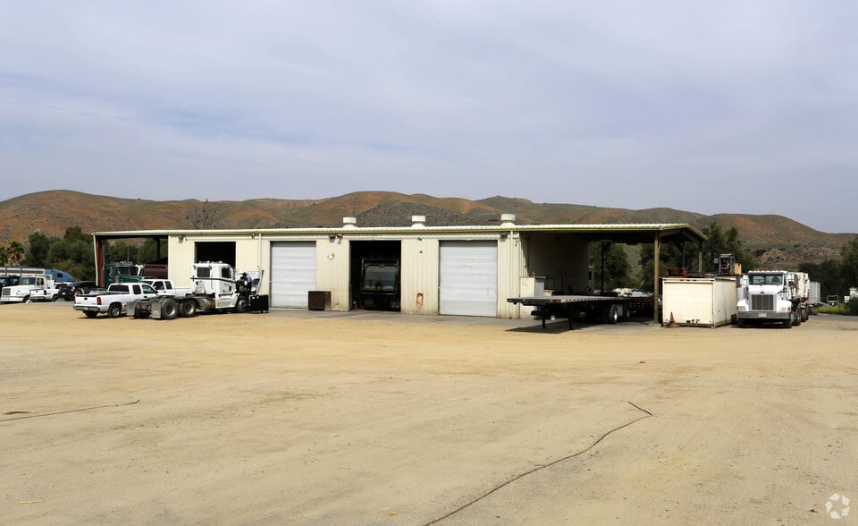 21880 Temescal Canyon Rd, Corona, CA for lease - Building Photo - Image 3 of 3