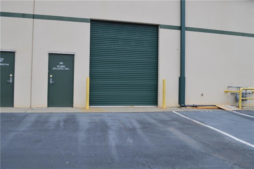 975 Cobb Place Blvd, Kennesaw, GA for lease - Building Photo - Image 3 of 8