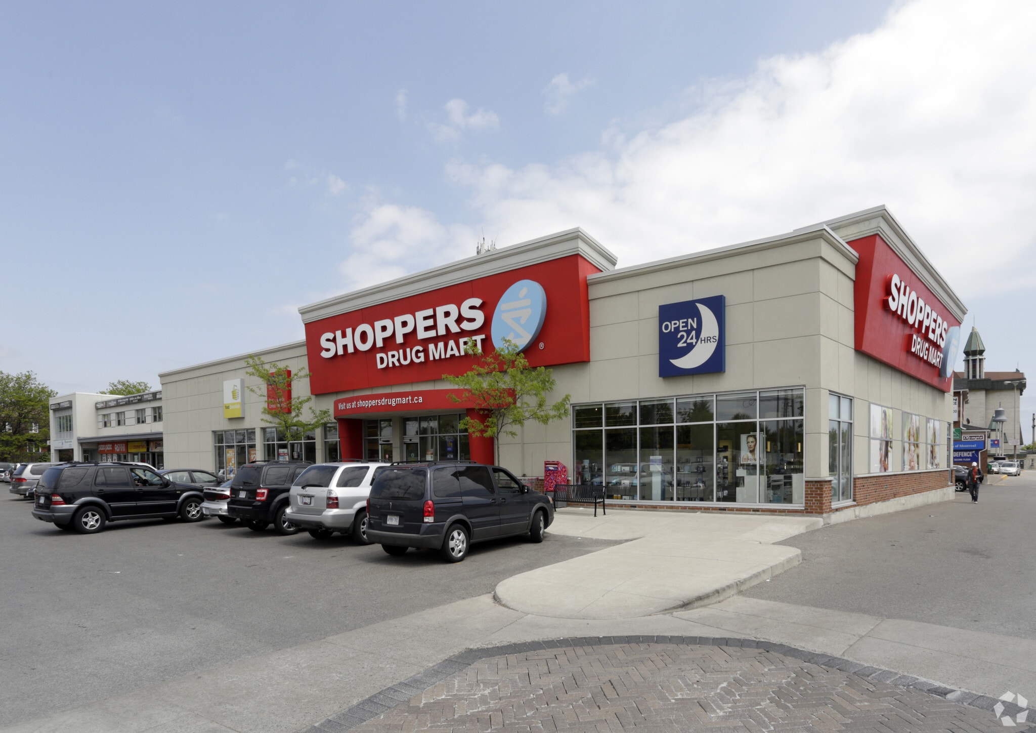 700-734 Burnhamthorpe Rd E, Mississauga, ON for sale Primary Photo- Image 1 of 1