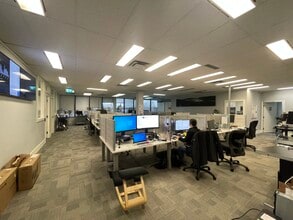 13955 Bridgeport Rd, Richmond, BC for lease Building Photo- Image 2 of 10