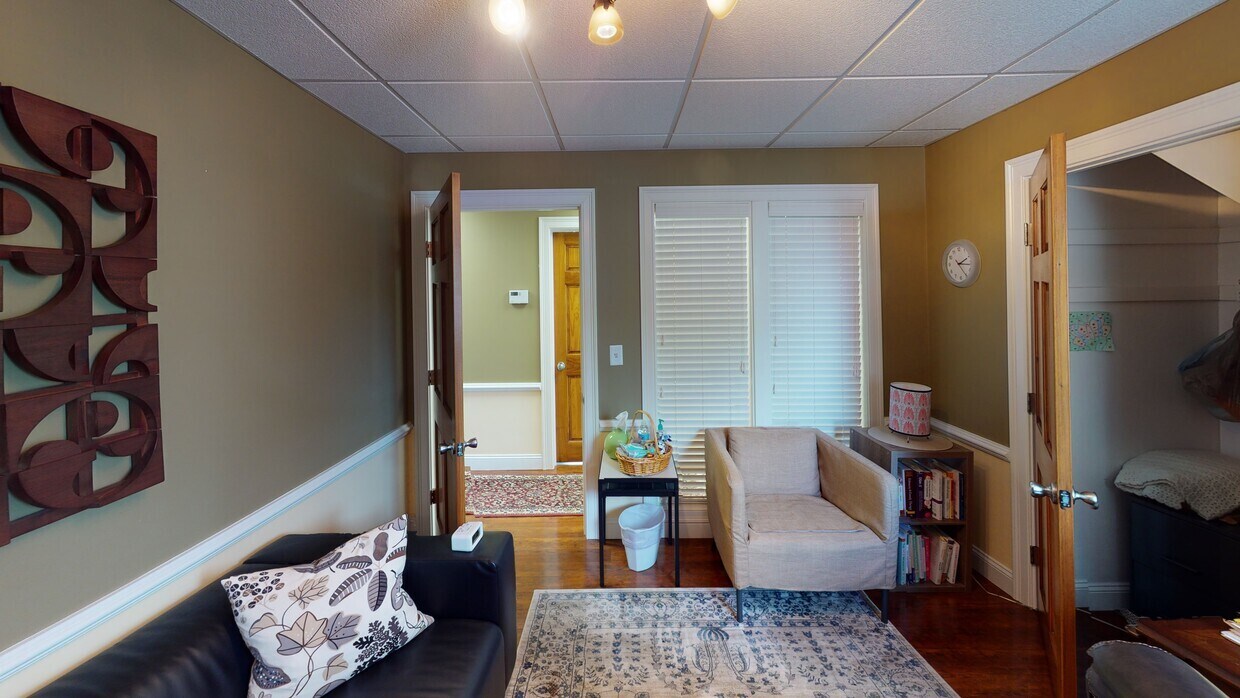 36 Rolfe Sq, Cranston, RI for sale Interior Photo- Image 1 of 1