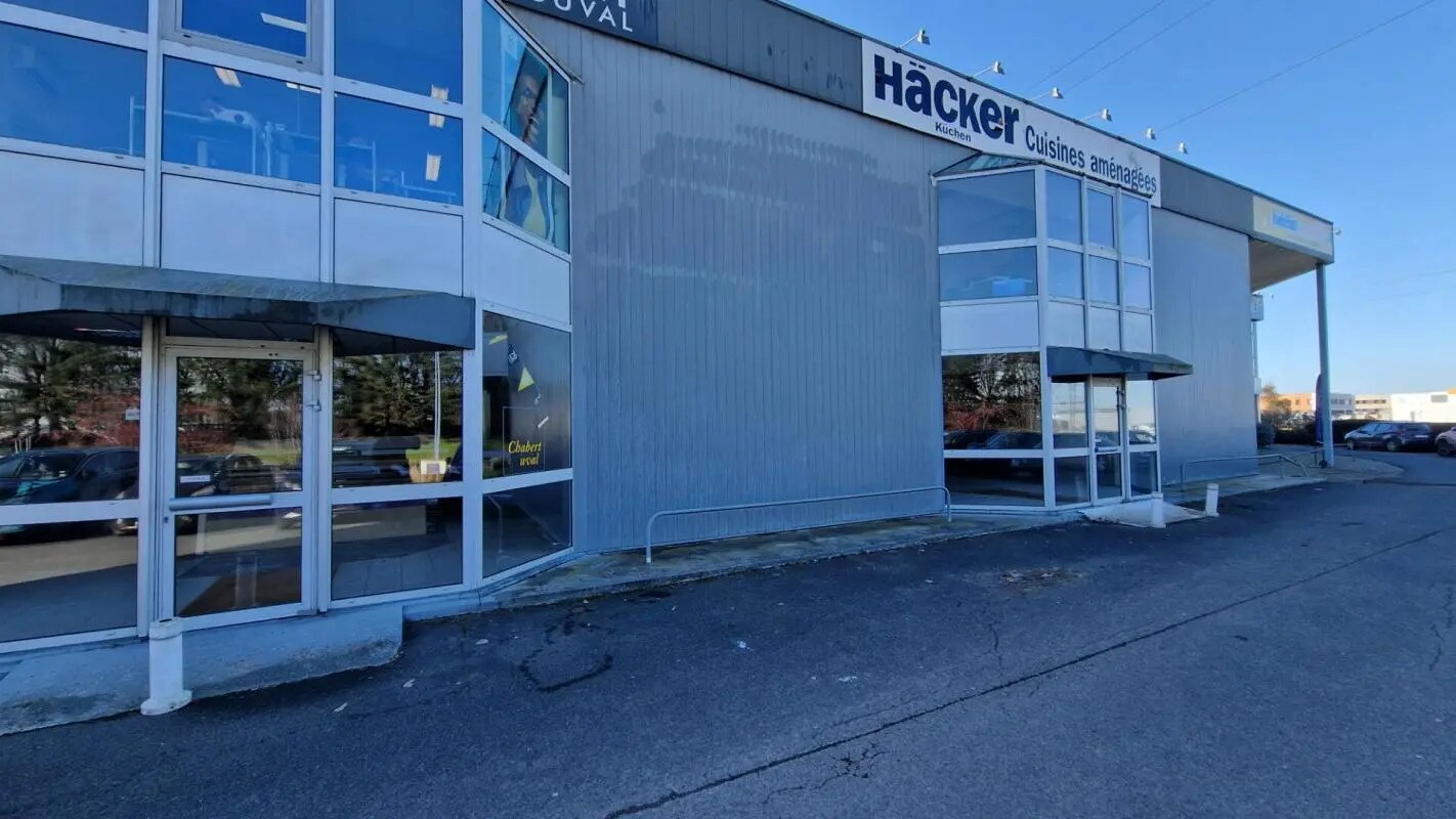 Retail in Mondeville for lease Building Photo- Image 1 of 6