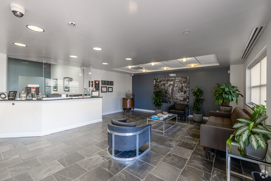 1 Johnson Dr, Raritan, NJ for lease - Building Photo - Image 2 of 20