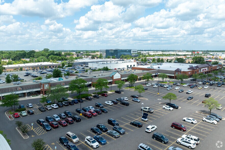 5605-5699 W Touhy Ave, Niles, IL for lease - Aerial - Image 2 of 6