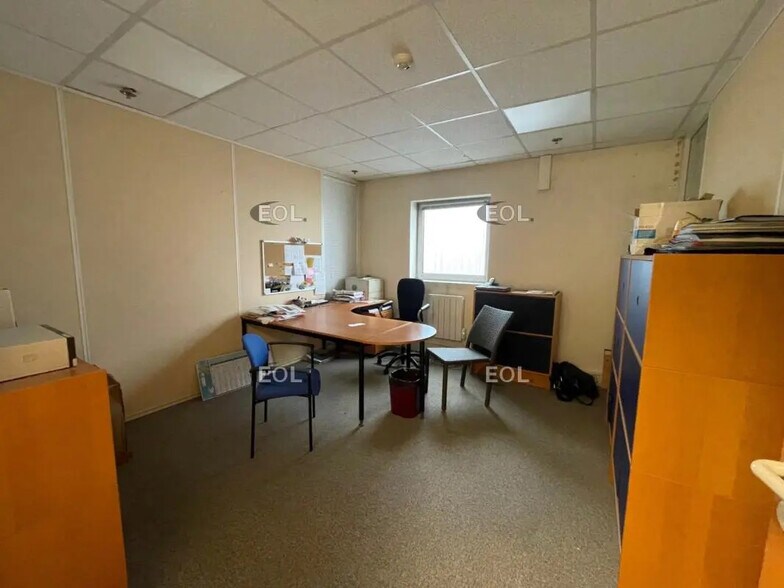 Office in Claye-Souilly for lease - Interior Photo - Image 2 of 4