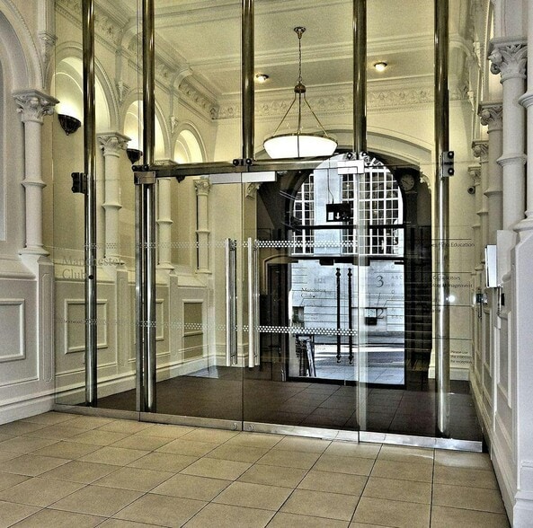 81-83 King St, Manchester for lease - Interior Photo - Image 2 of 10