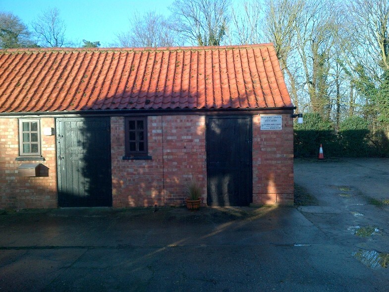 Fotheringhay Rd, Peterborough for sale - Primary Photo - Image 1 of 1