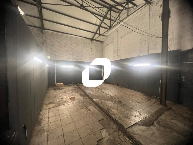 Flex in Saint-Saulve for lease - Interior Photo - Image 3 of 18