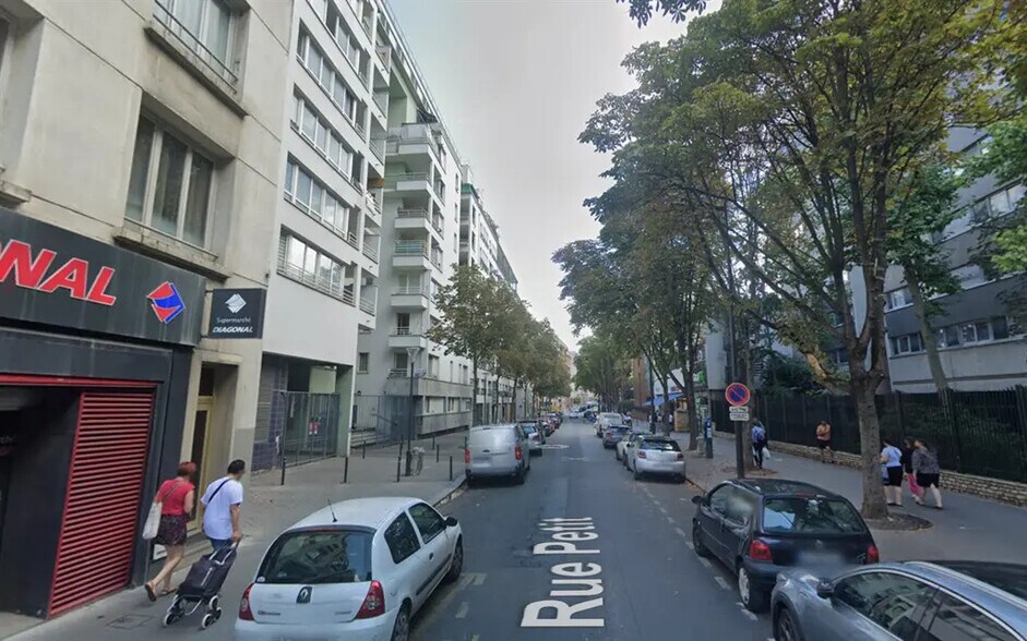 Retail in Paris for lease - Building Photo - Image 2 of 3