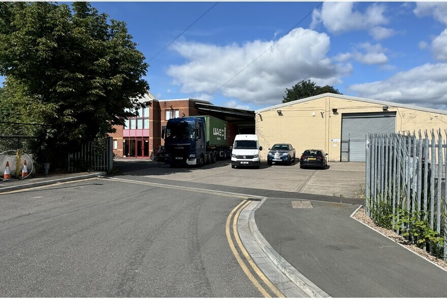 11 Willow Rd, Nottingham for lease - Building Photo - Image 1 of 2