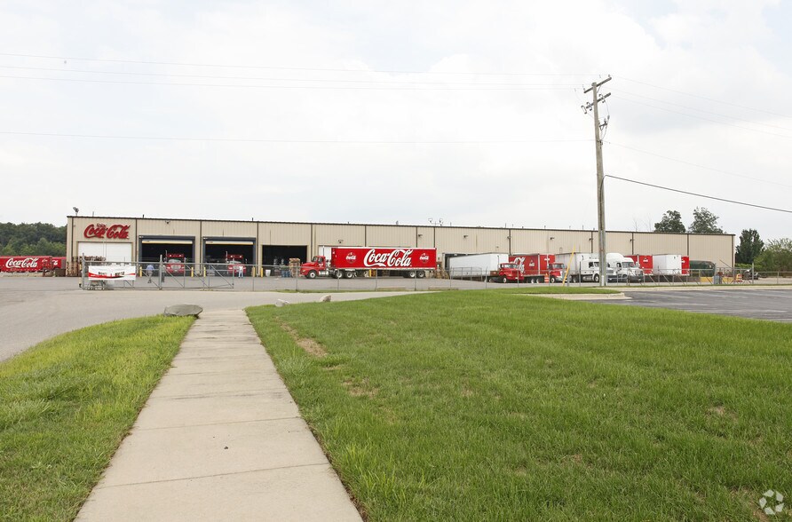 8353 Haggerty Rd, Belleville, MI for sale - Primary Photo - Image 1 of 1