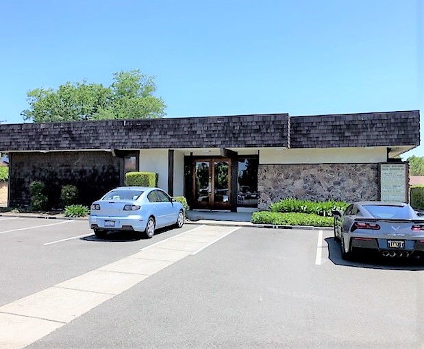 20200-20210 Redwood Rd, Castro Valley, CA for lease - Building Photo - Image 1 of 5