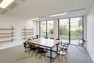 11 Avenue Dubonnet, Courbevoie for lease Building Photo- Image 2 of 2