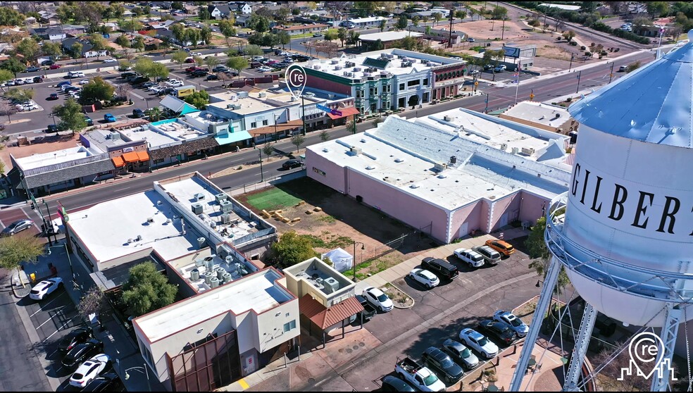 213 N Gilbert Rd, Gilbert, AZ for lease - Building Photo - Image 3 of 8