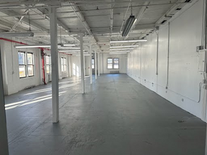 21-07 Borden Ave, Long Island City, NY for lease Building Photo- Image 1 of 1