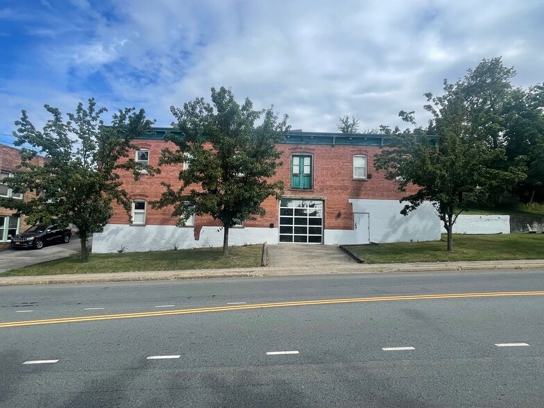 1154 North Ave, Beacon, NY for lease - Primary Photo - Image 2 of 3