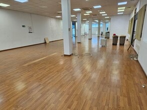 Retail in Malgrat de Mar, Barcelona for lease Interior Photo- Image 2 of 5