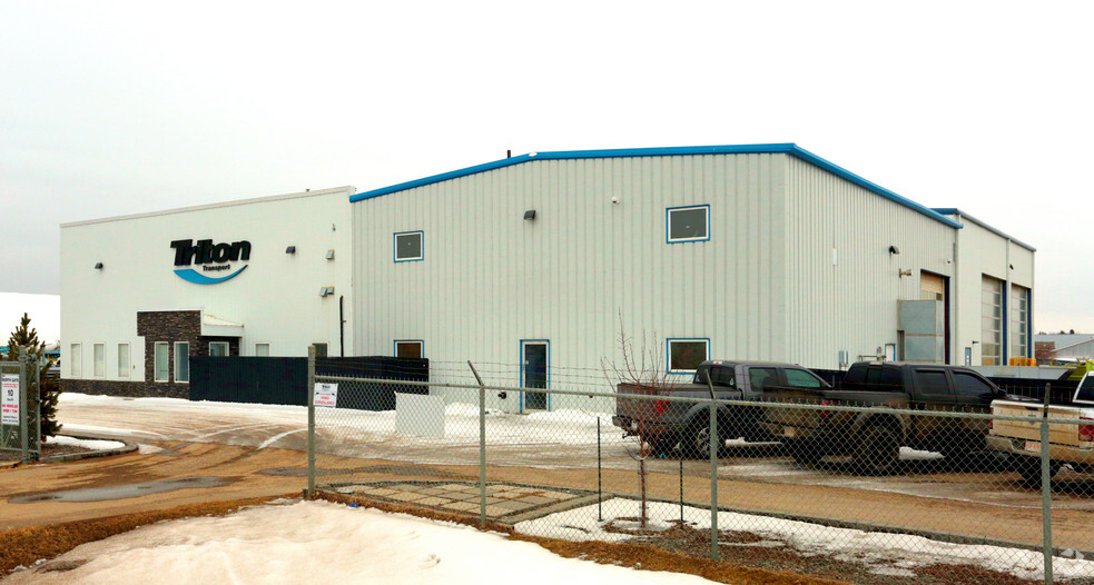 22303 112th Ave NW, Edmonton, AB for lease - Building Photo - Image 2 of 4