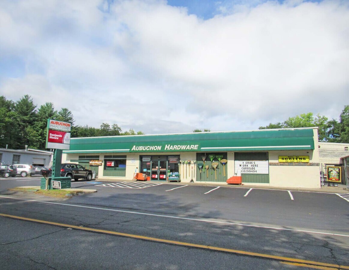 168 Northampton St, Easthampton, MA 01027