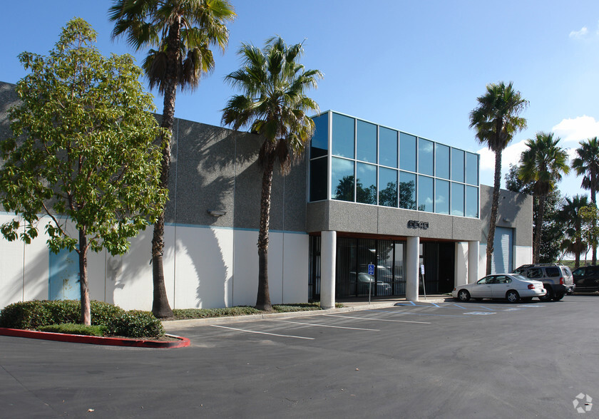 6540 Gateway Park Dr, San Diego, CA for lease - Building Photo - Image 1 of 4