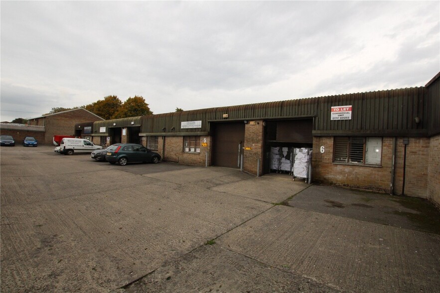 Longmead Industrial Estate, Shaftesbury for lease - Primary Photo - Image 1 of 1