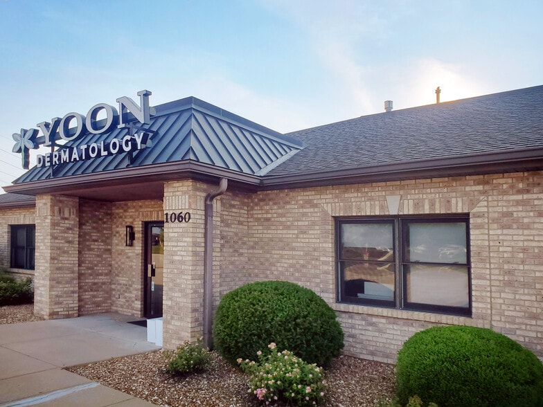 1060 Meyer Rd, Wentzville, MO for lease - Building Photo - Image 2 of 6