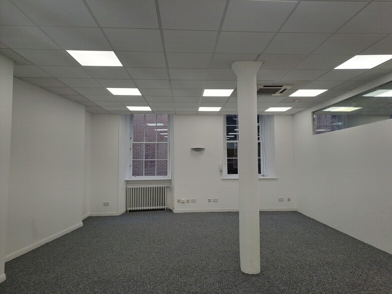 91 Mitchell St, Glasgow for lease - Interior Photo - Image 3 of 3