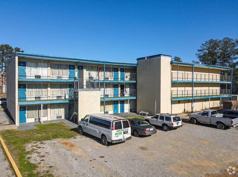 1113 9th Ave SW, Bessemer, AL 35022