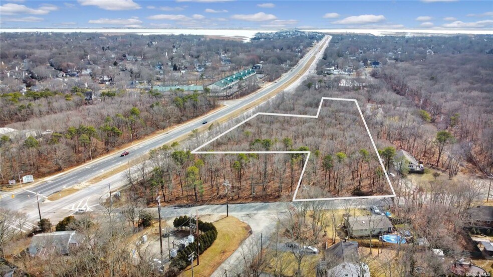 8 Havenwood Dr, Shirley, NY for sale - Aerial - Image 1 of 1