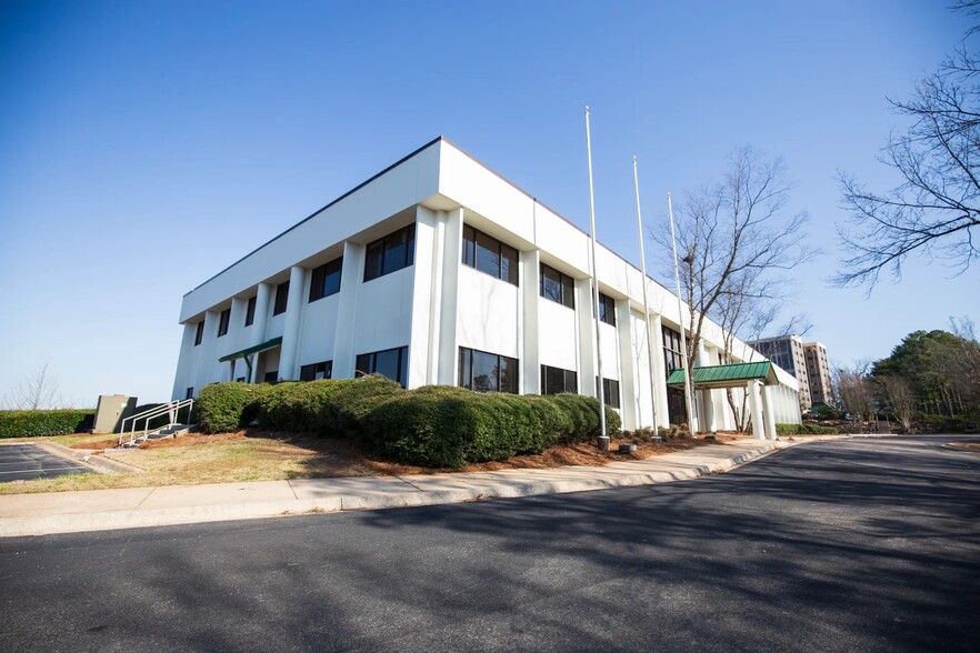 500 Beacon Pky W, Birmingham, AL for sale - Primary Photo - Image 1 of 16