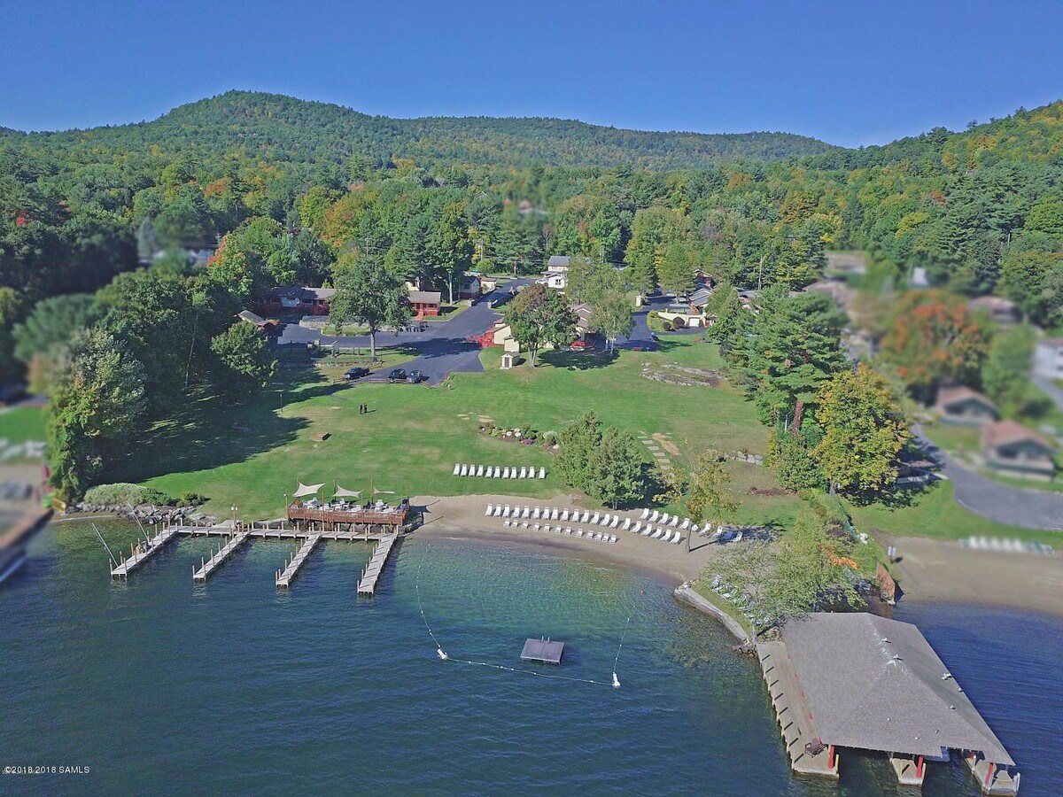 3926 Lake Shore Dr, Diamond Point, NY 12824