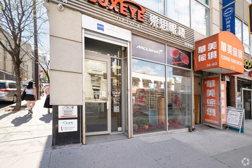 3660 Main St, Flushing, NY for lease - Building Photo - Image 3 of 7