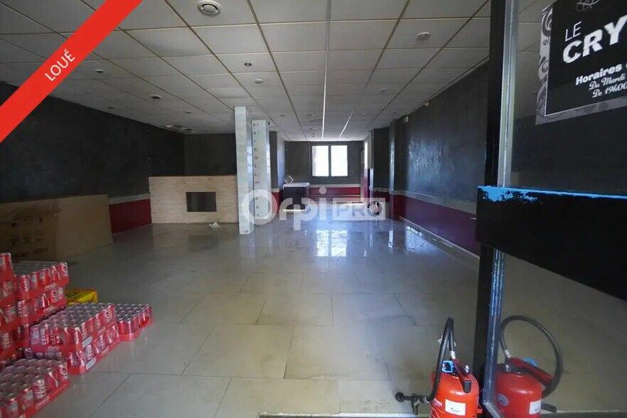 Retail in Dijon for lease - Building Photo - Image 3 of 3