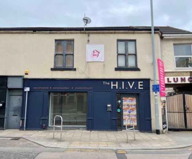 151 Town St, Pudsey, LS28 6ES