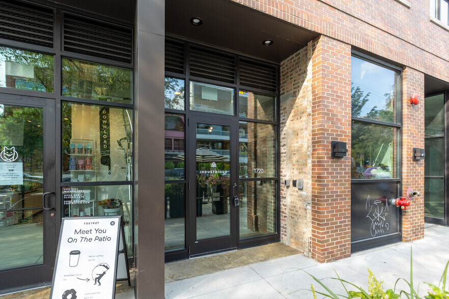 1714-1720 W Division St, Chicago, IL for lease - Building Photo - Image 2 of 14