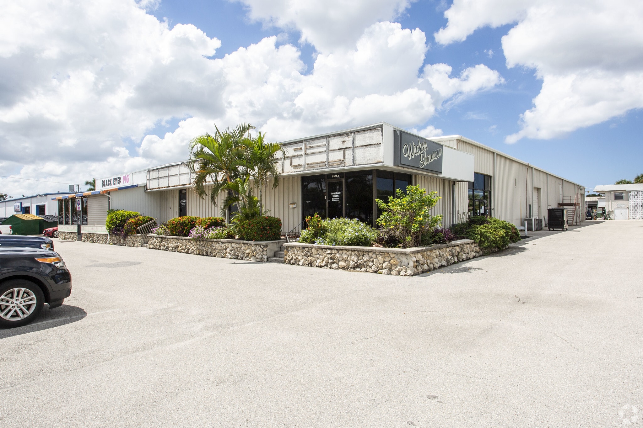 5307 Shirley St, Naples, FL for sale Primary Photo- Image 1 of 14