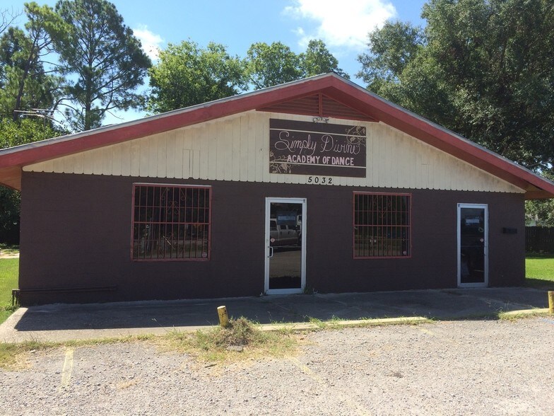 5032 Poydras Bayou Dr, Port Allen, LA for sale - Primary Photo - Image 1 of 1