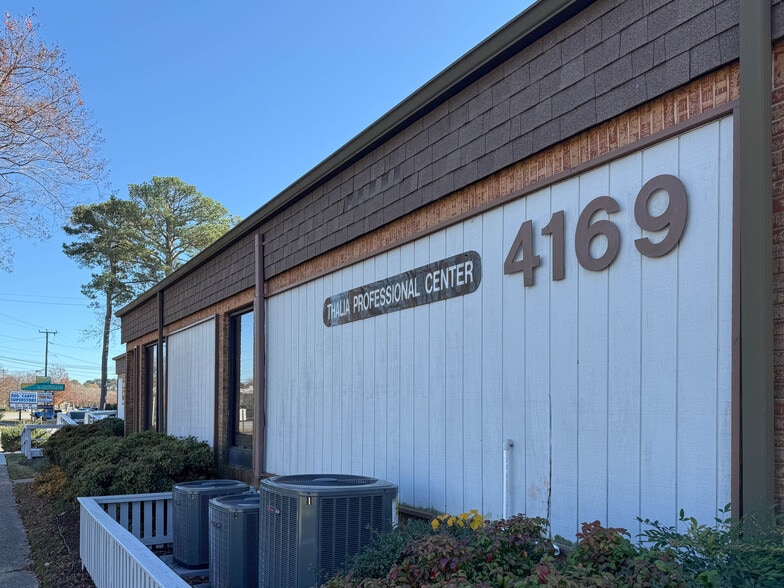 4169 Virginia Beach Blvd, Virginia Beach, VA for lease - Building Photo - Image 3 of 4