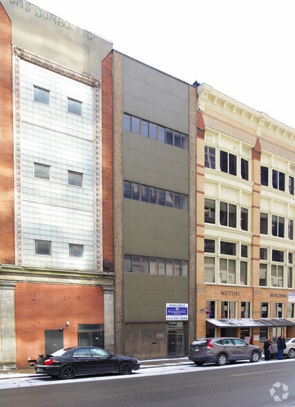 4 Building Portfolio 820-900 Fifth Ave portfolio of 4 properties for sale on LoopNet.com - Building Photo - Image 3 of 3