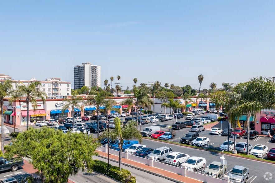 7119 Seville Ave, Huntington Park, CA for sale - Building Photo - Image 3 of 3