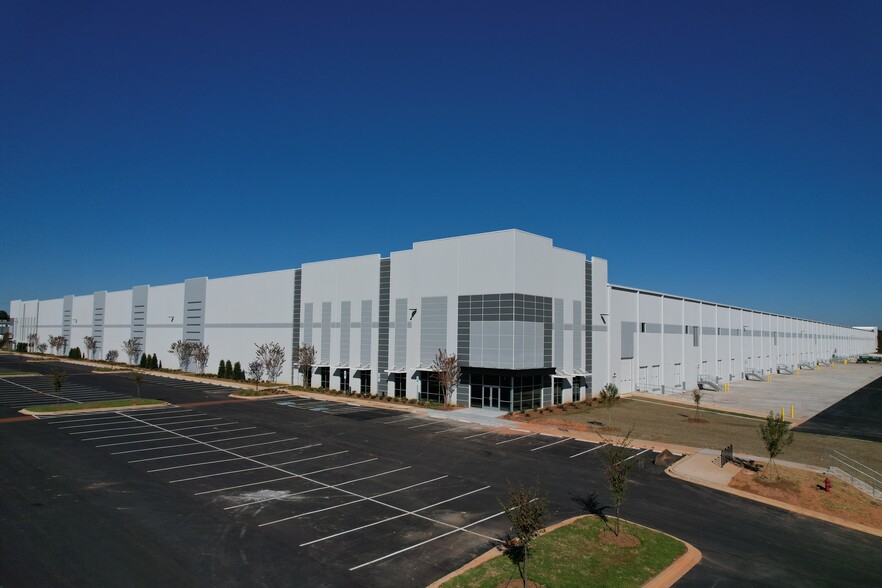 2087 Williams Industrial Blvd, Rock Hill, SC for lease - Building Photo - Image 1 of 5