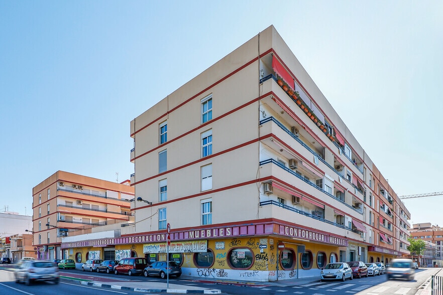 Carrer Salvador Giner, 2, Meliana, Valencia for sale - Building Photo - Image 2 of 2