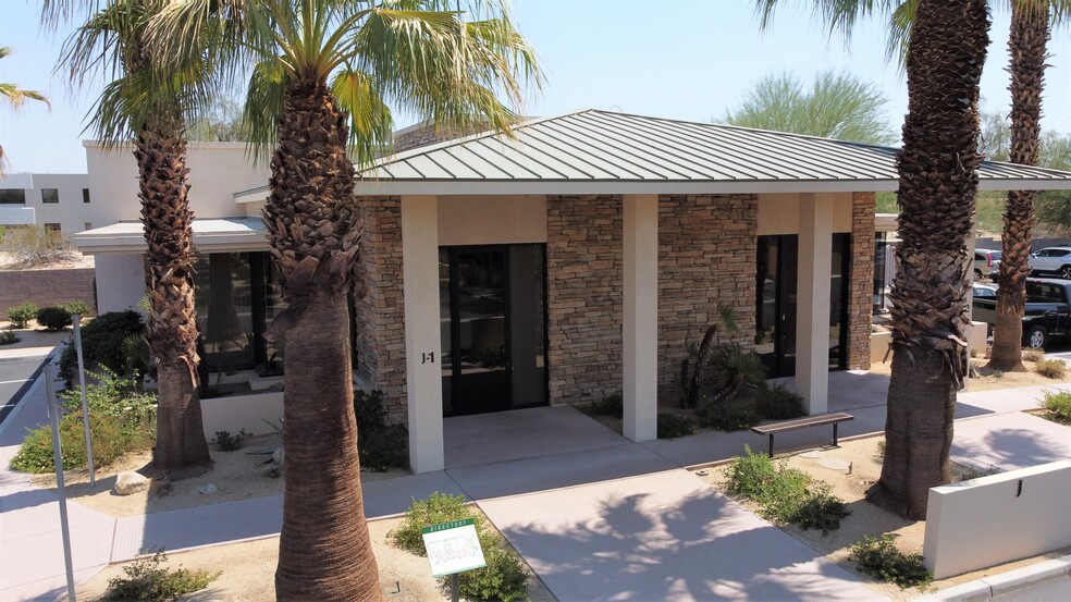 74000 Country Club Dr, Palm Desert, CA for sale - Primary Photo - Image 1 of 1