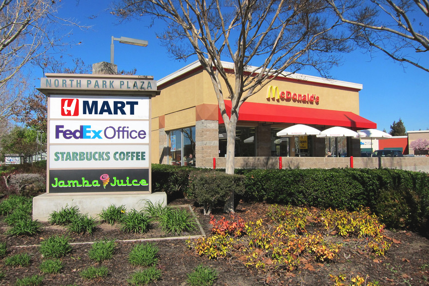 1708-1712 Oakland Rd, San Jose, CA for lease - Building Photo - Image 1 of 4